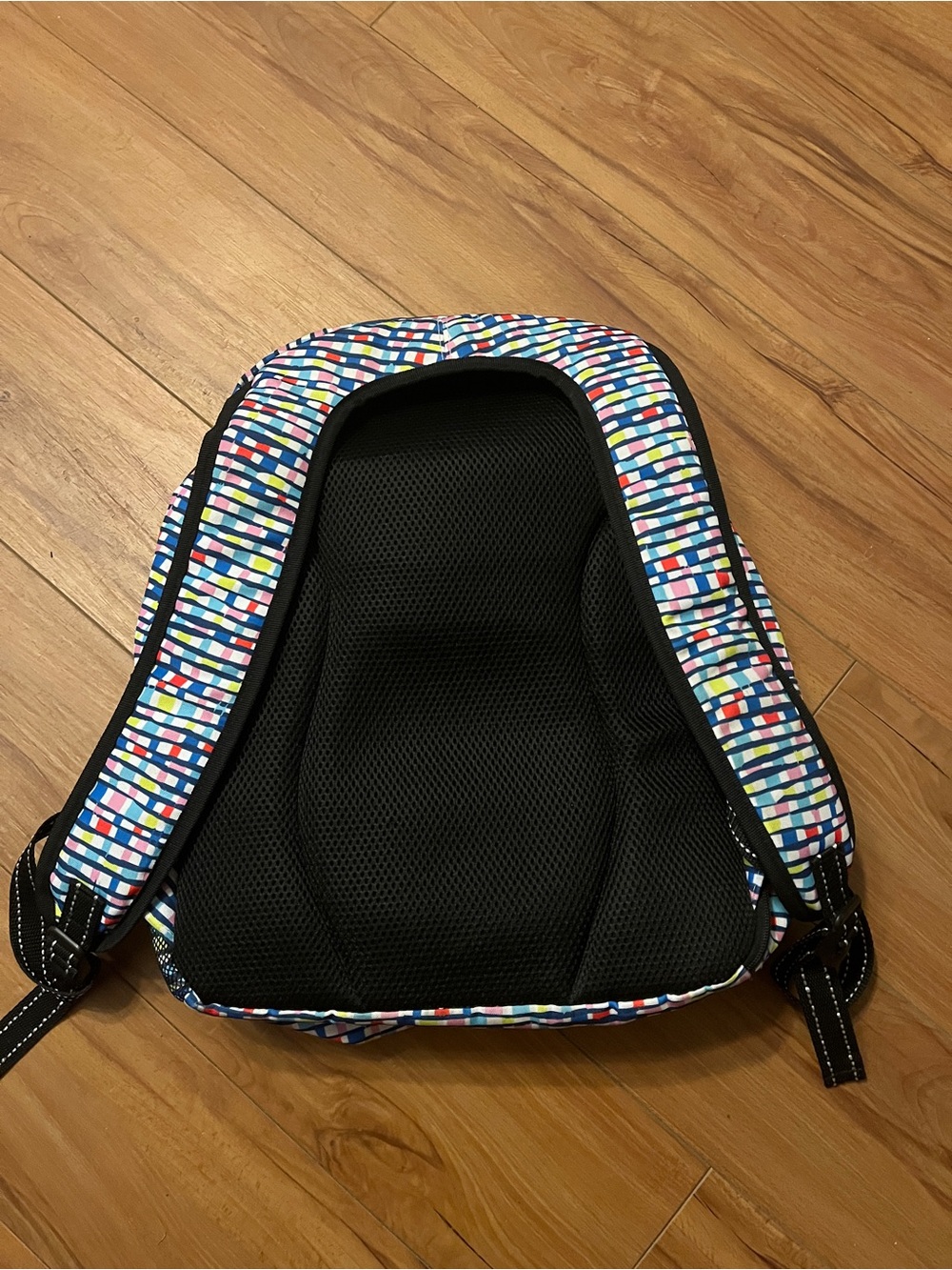 Scout Multicolor Medium Backpack
Pack Leader style in Weavie Wonder pattern - Picture 3 of 4
